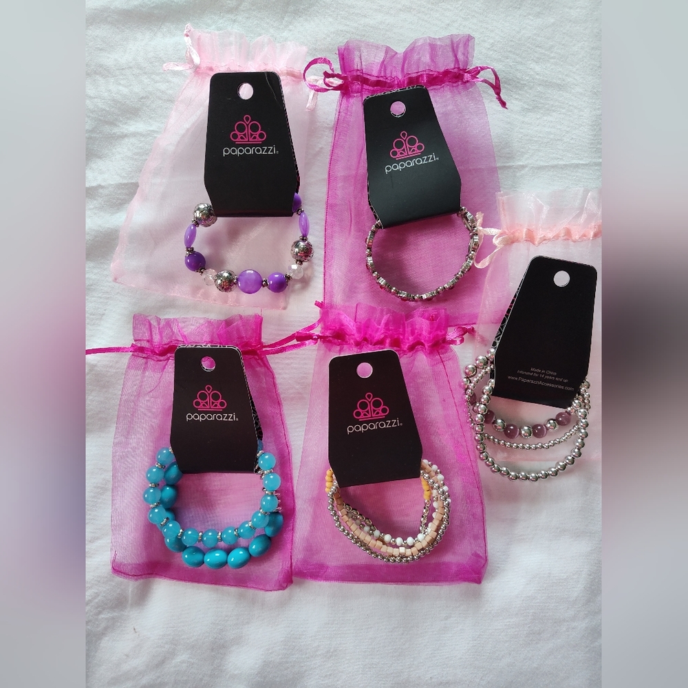 PAPARAZZI JEWELRY Bracelets Set of 5 New w/tags. Smoke Free Home
